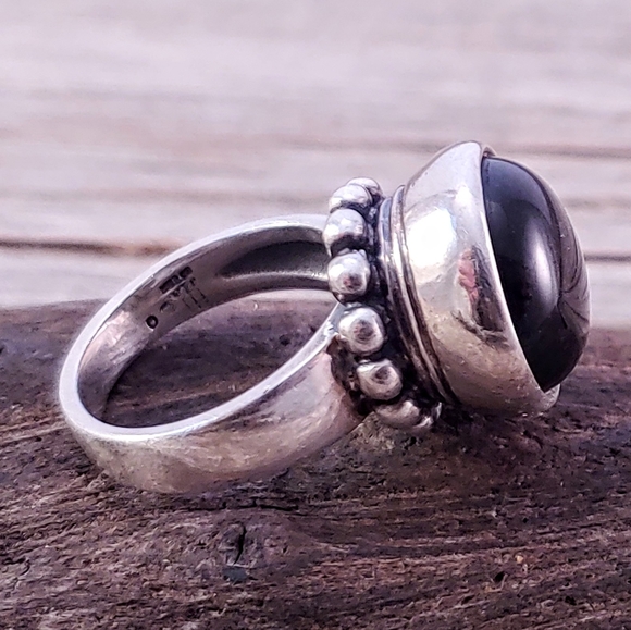 Retired James Avery Sterling Onyx 3D Beaded Ring - Picture 2 of 8